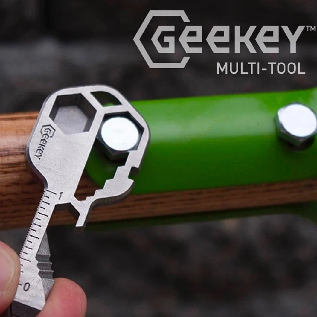 Keychain Multitool – EDC Tool with 16+ Functions | Small Bottle Opener