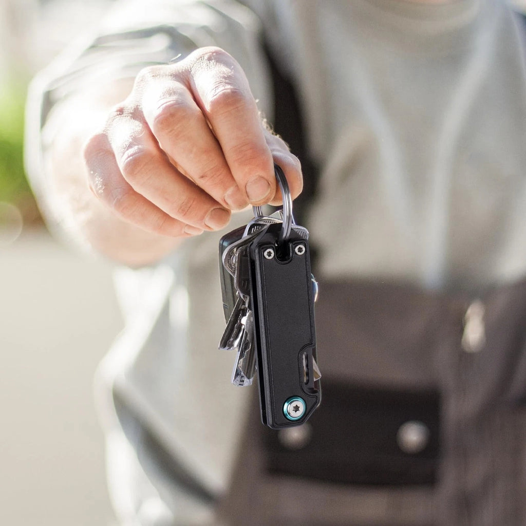 Small, All in 1 Keychain Multitool Folding Box Cutter, EDC Keychain Knife